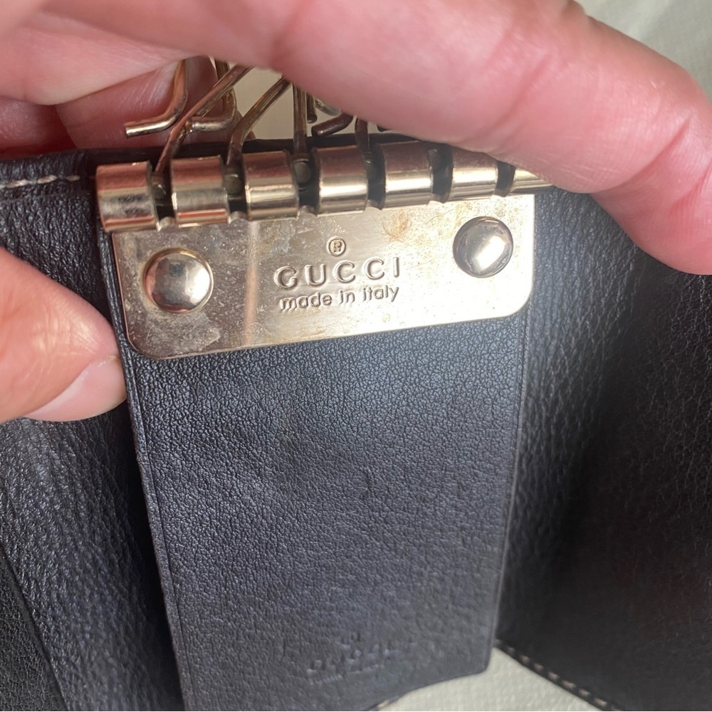 Authentic Gucci key holder - Picture 3 of 14